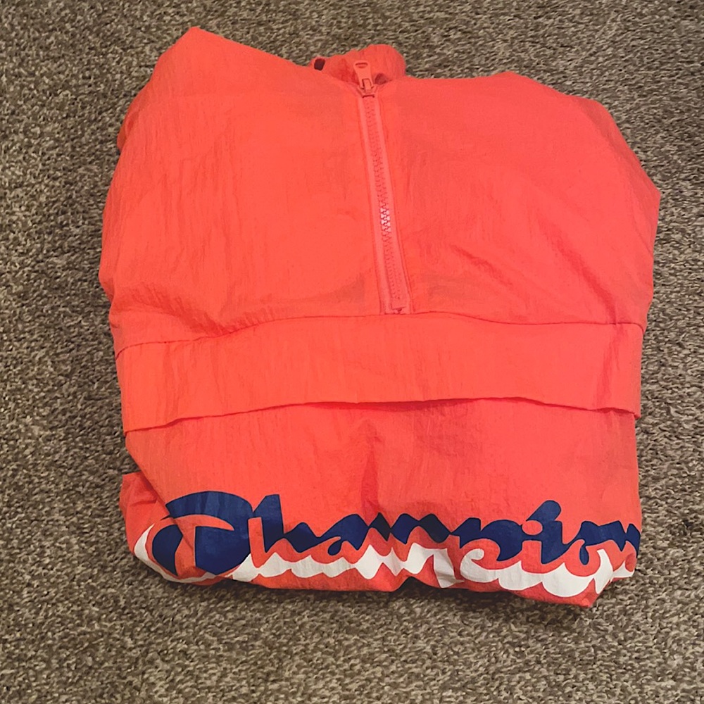 Champion wind breaker